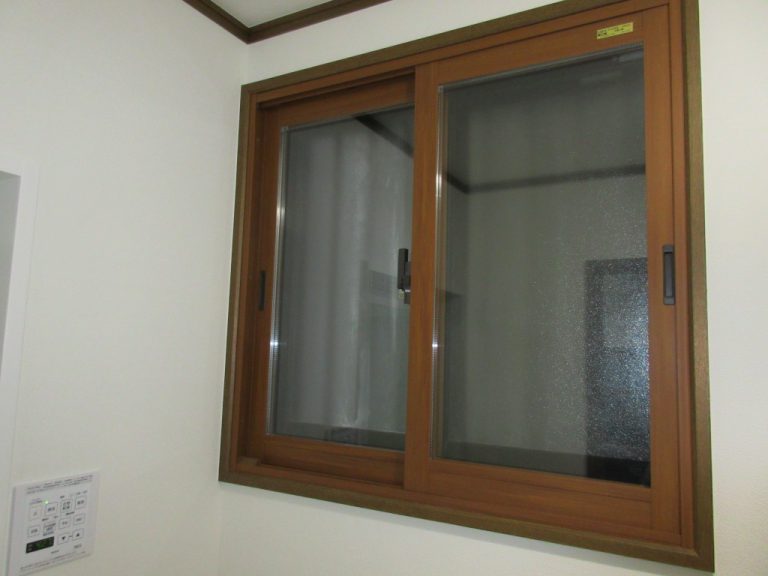 断熱・防音・結露軽減・簡単施工「LIXIL インプラス」