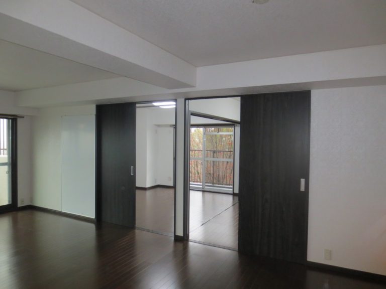 パナソニック マンション用直貼りフロアー・ベリティス建具